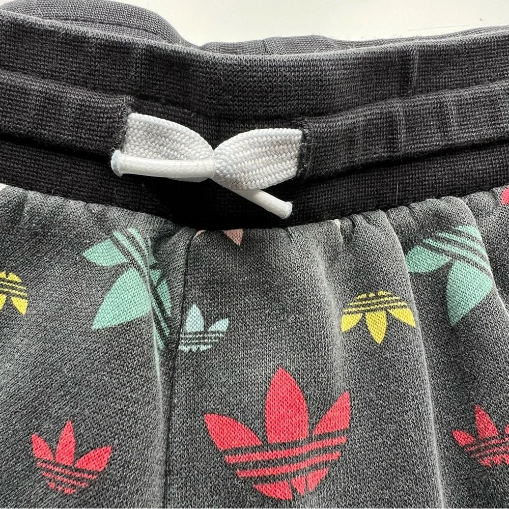 adidas Kids' Distressed Black Trefoil Multicolor 3-Stripe Logo Shorts SZ YL
